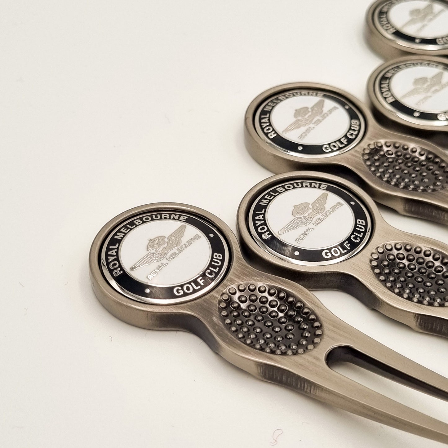Visitors Logo - Pitch Repair Tool - Slim