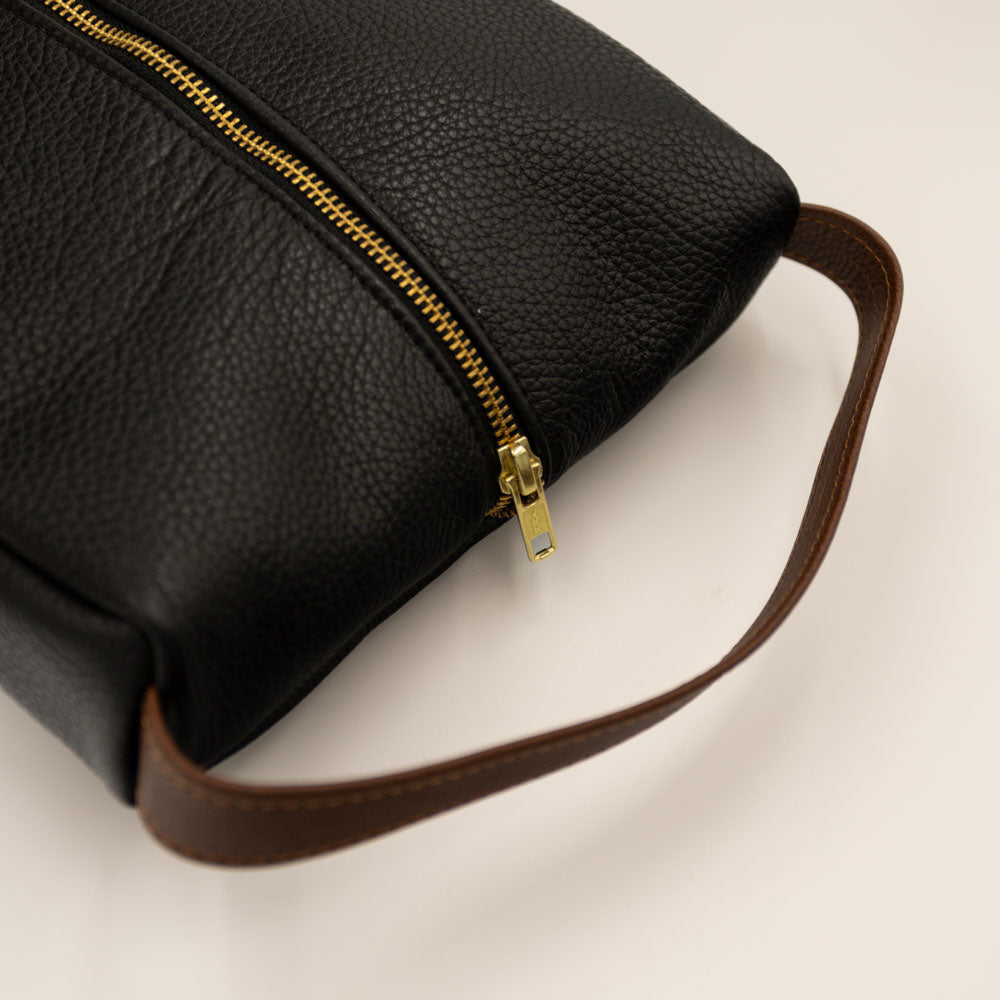 Visitors Logo Leather Shoe Bag